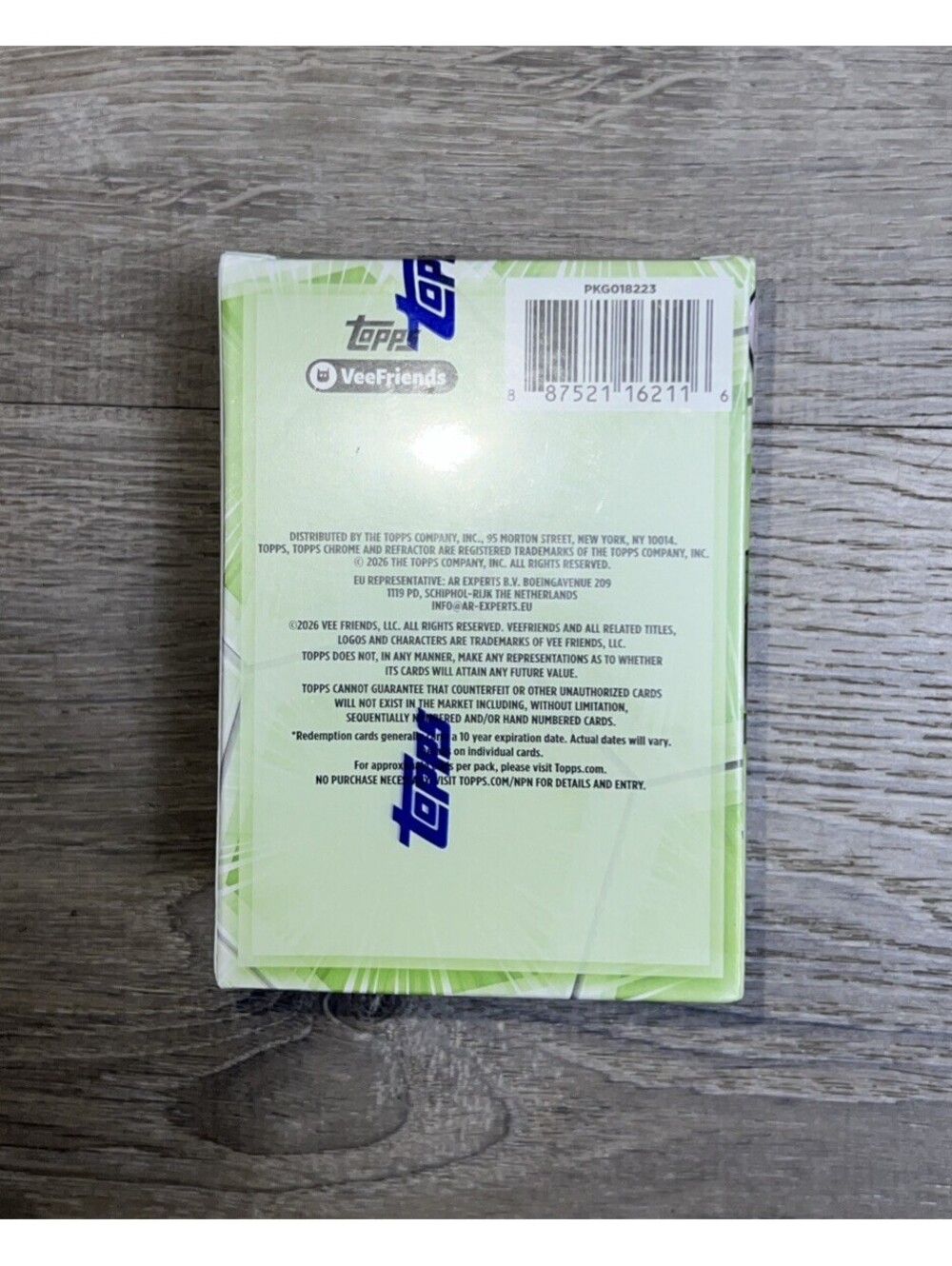 2026 Topps Chrome VeeFriends Blaster Box Sealed 32 Cards SHIPS NOW - Picture 3 of 5